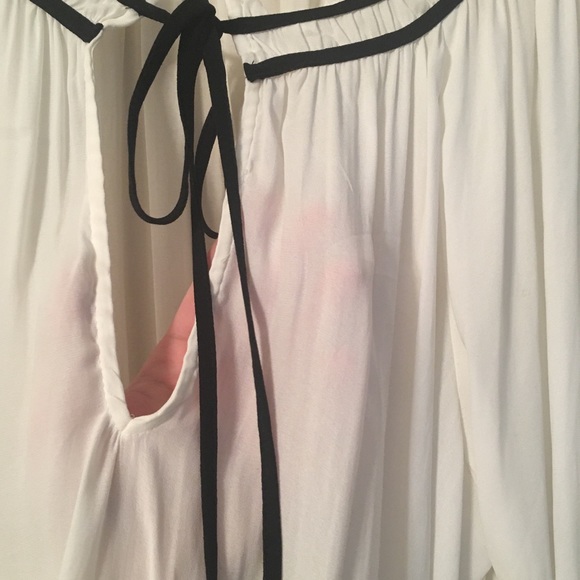 Forever21 | sheer blouse - Picture 2 of 5